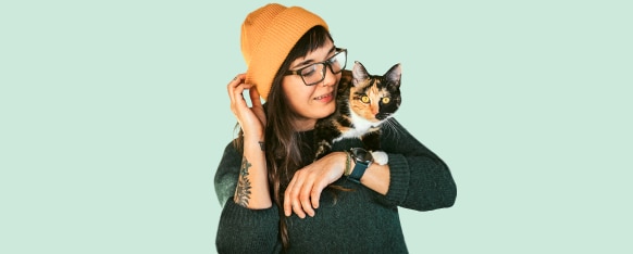 girl and cat